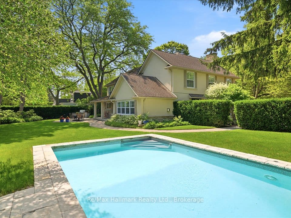 153 Cairncroft Road, Oakville, ON L6J 4L8 – photo 2