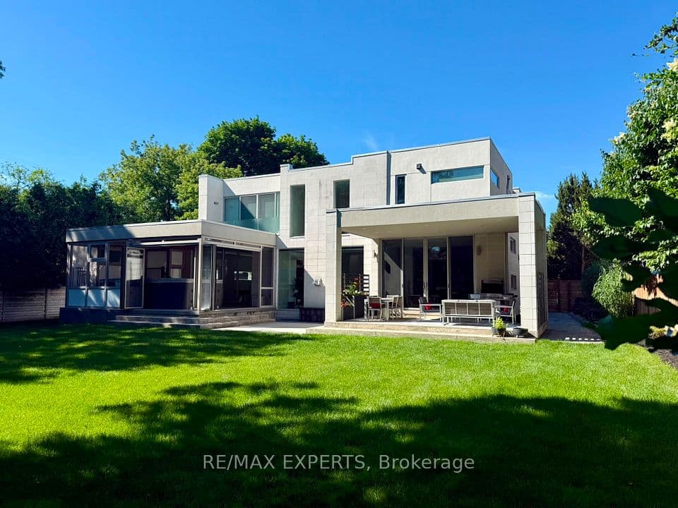 1527 Glenhill Crescent, Mississauga, ON L5H 3C4 – main photo