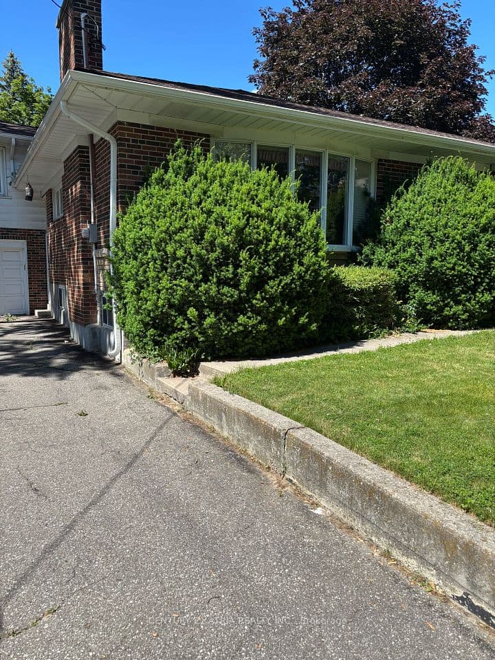 4 Winesap Place, Toronto, ON M9A 1M4 – photo 2