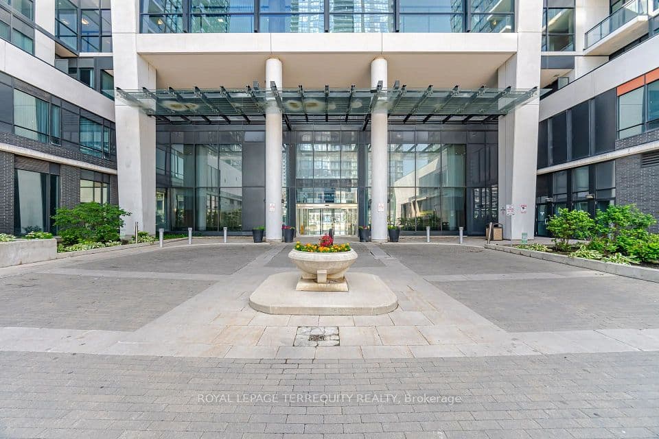 75 Eglinton Avenue W 703, Mississauga, ON L5R 0E5 – photo 3