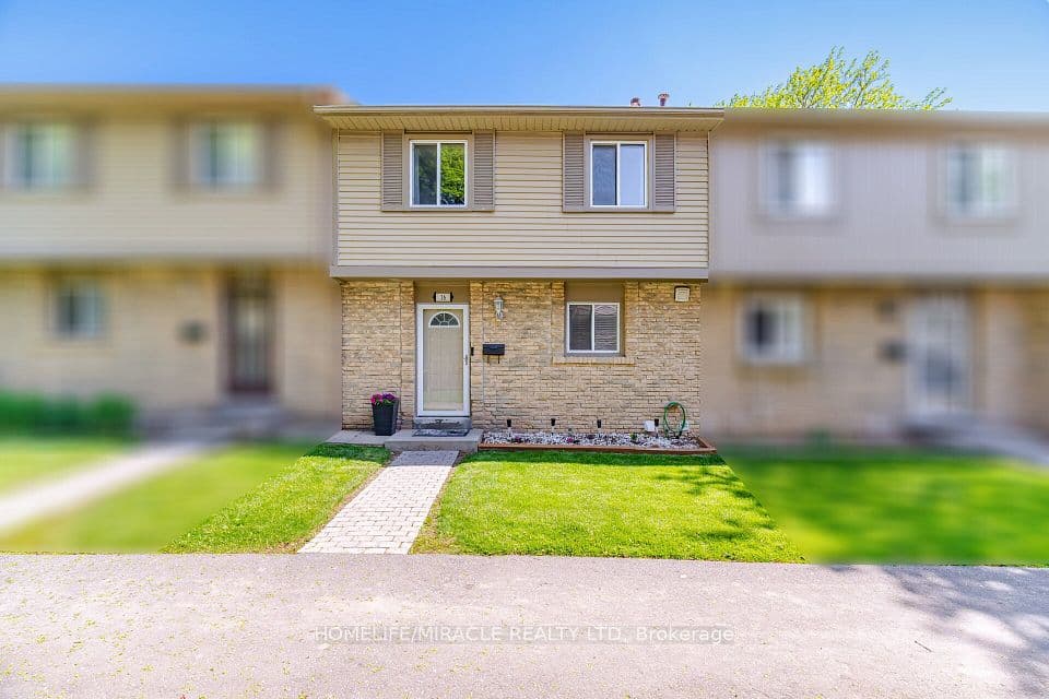 57 Hansen Road N 16, Brampton, ON L6V 3C6 – main photo