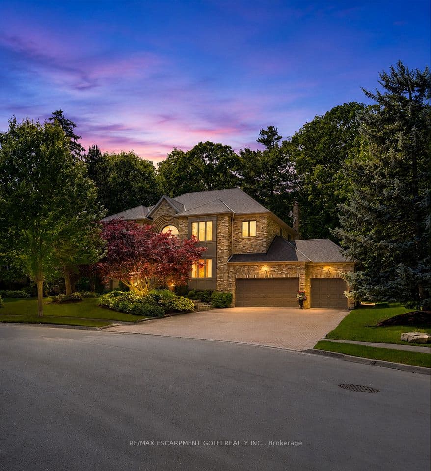 1121 Forestvale Drive, Burlington, ON L7P 4W3 – main photo