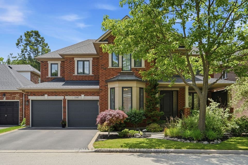 5347 Jameson Crescent, Burlington, ON L7L 6Z1 – main photo