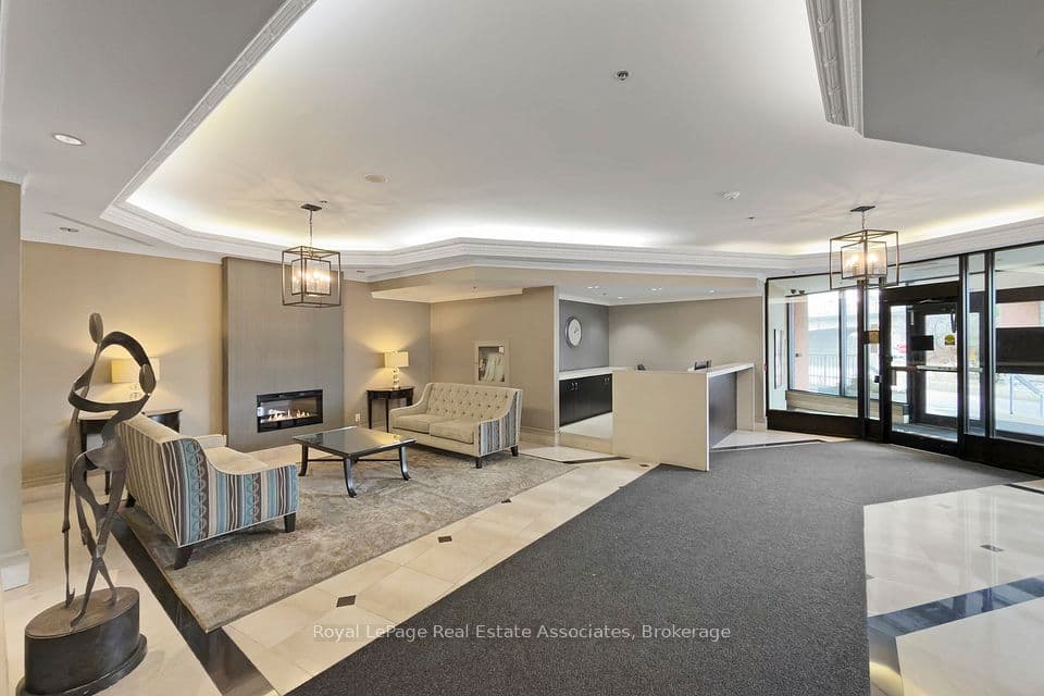 1 Belvedere Court 503, Brampton, ON L6V 4M6 – photo 3