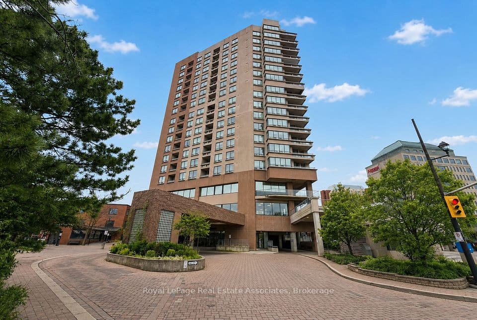 1 Belvedere Court 503, Brampton, ON L6V 4M6 – main photo
