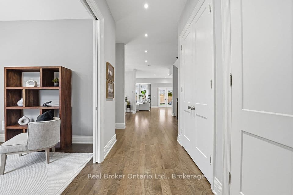 2541 Kate Common, Oakville, ON L6L 0E9 – photo 3