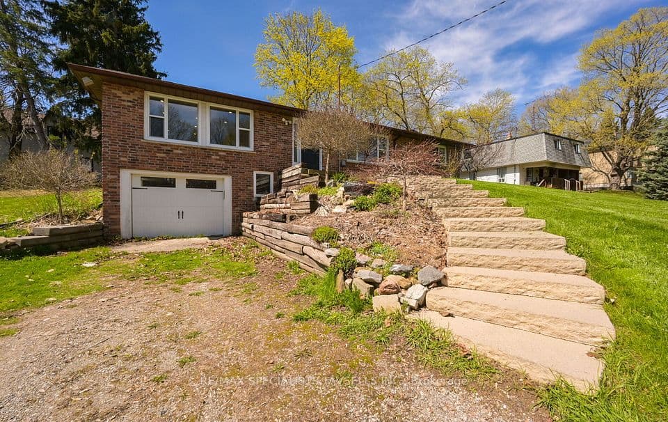 10 Victoria Street, Caledon, ON L7C 1G7 – photo 2