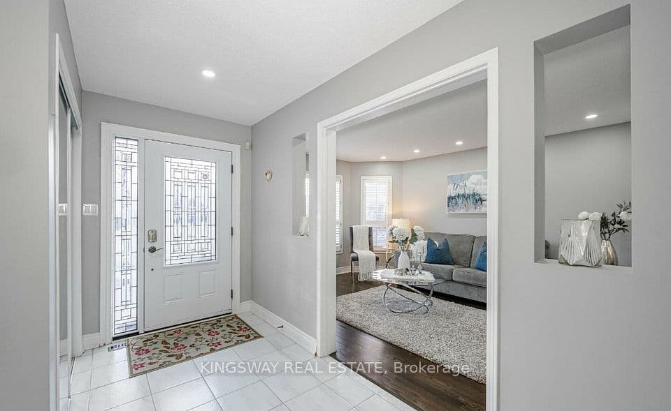 5103 Silverwater Mill Crescent, Mississauga, ON L5V 2B2 – photo 2