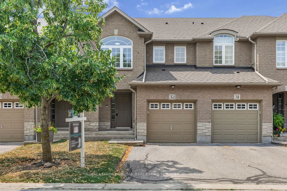 130 Robert Street 32, Milton, ON L9T 6E3 – main photo