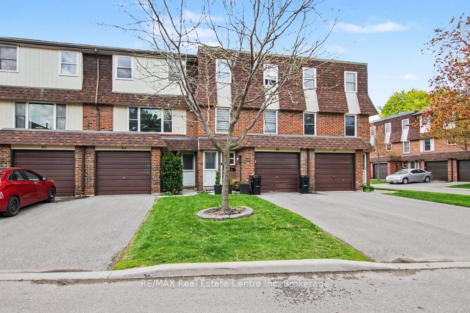 371 Bronte Street S 49, Milton, ON L9T 3K5 – main photo