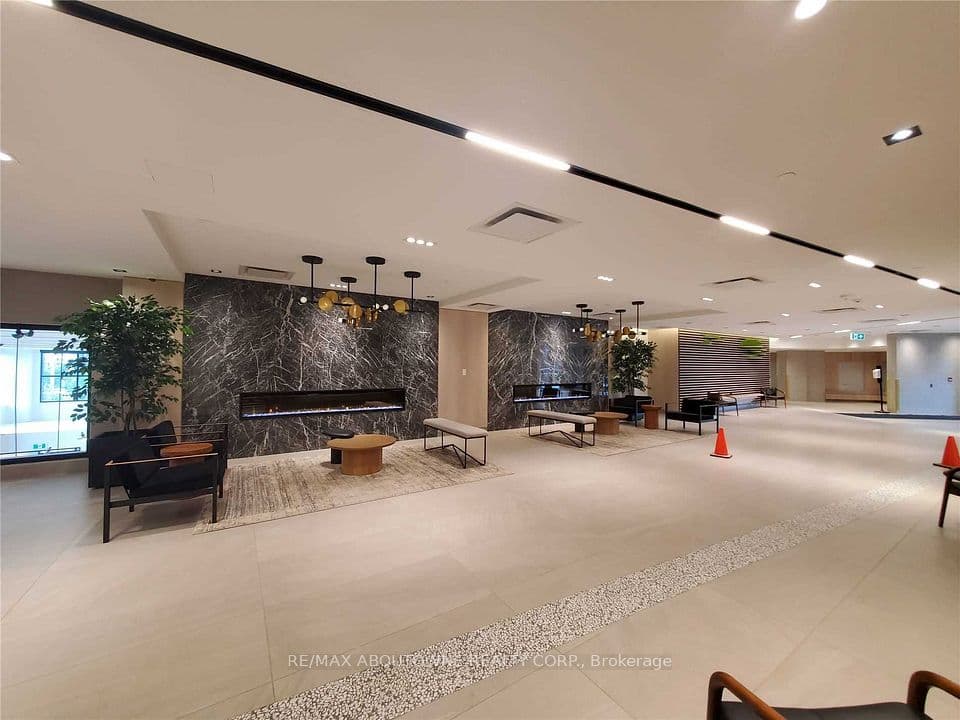 50 George Butchart Drive 814, Toronto, ON M3K 0C9 – photo 2