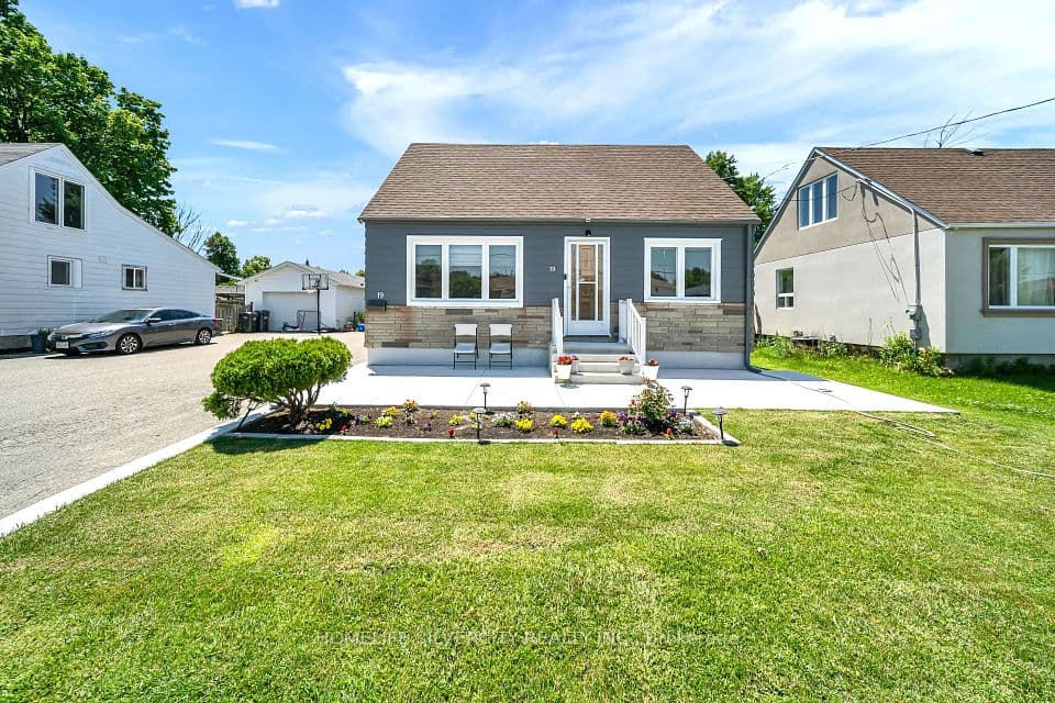 19 Pleasantview Avenue, Brampton, ON L6X 1W5 – photo 3
