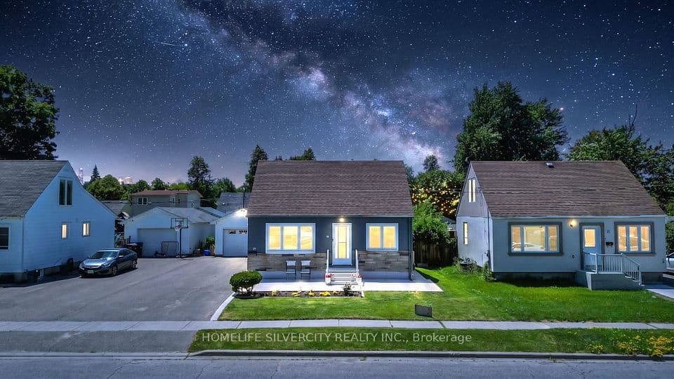 19 Pleasantview Avenue, Brampton, ON L6X 1W5 – main photo