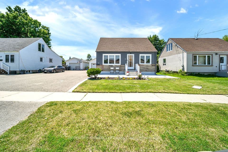 19 Pleasantview Avenue, Brampton, ON L6X 1W5 – photo 2