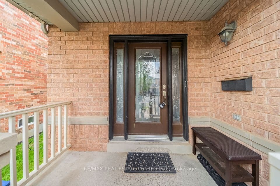 69 Crown Victoria Drive, Brampton, ON L7A 3X1 – photo 3