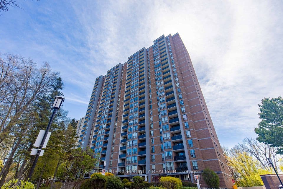85 Emmett Avenue 708, Toronto, ON M6M 5A2 – main photo