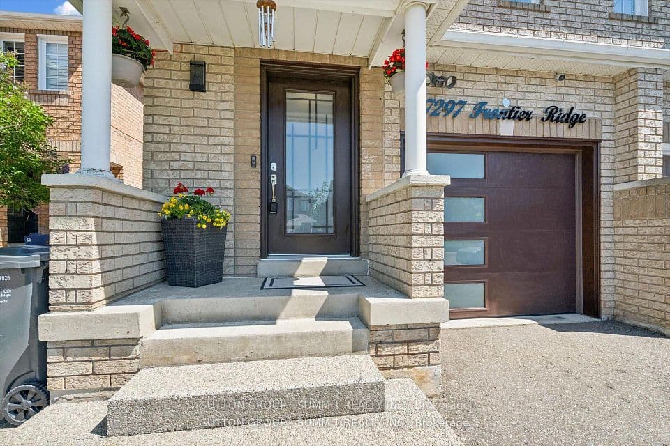 7297 Frontier Ridge, Mississauga, ON L5N 7P7 – photo 3