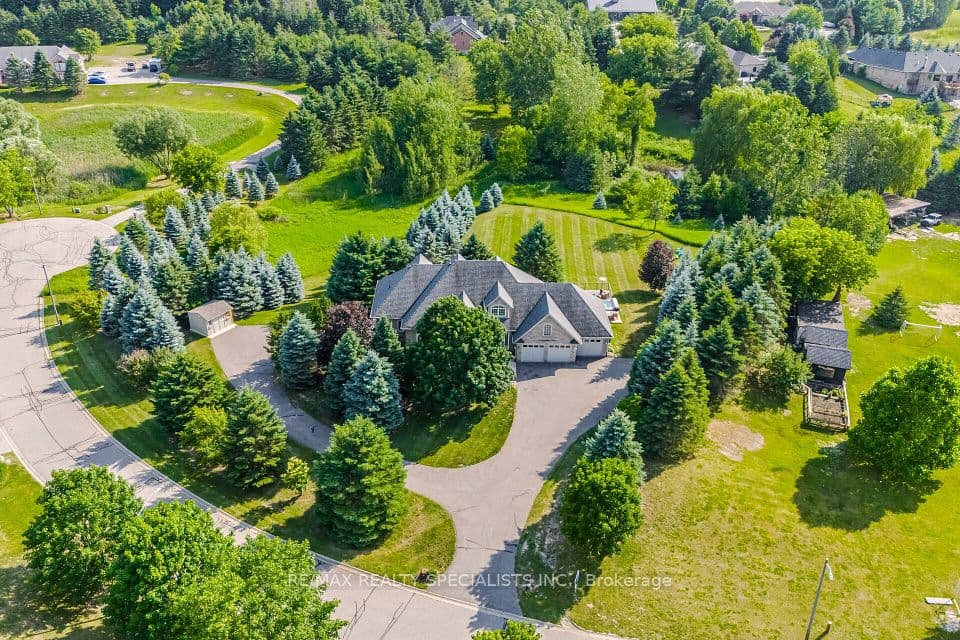 4 Tranquility Court, Caledon, ON L7E 3R7 – main photo