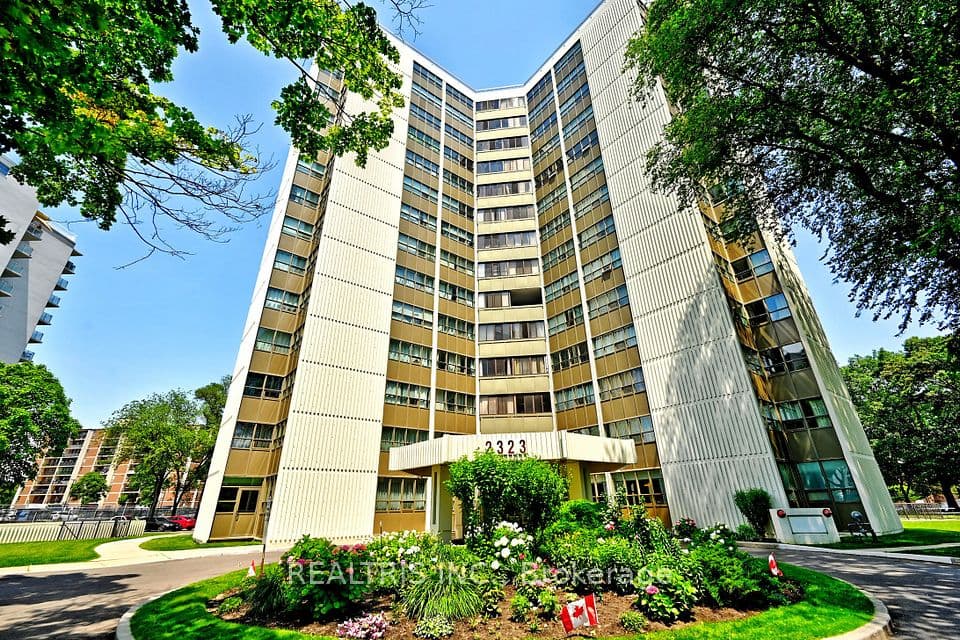 2323 Confederation Parkway 807, Mississauga, ON L5B 1R6 – photo 2