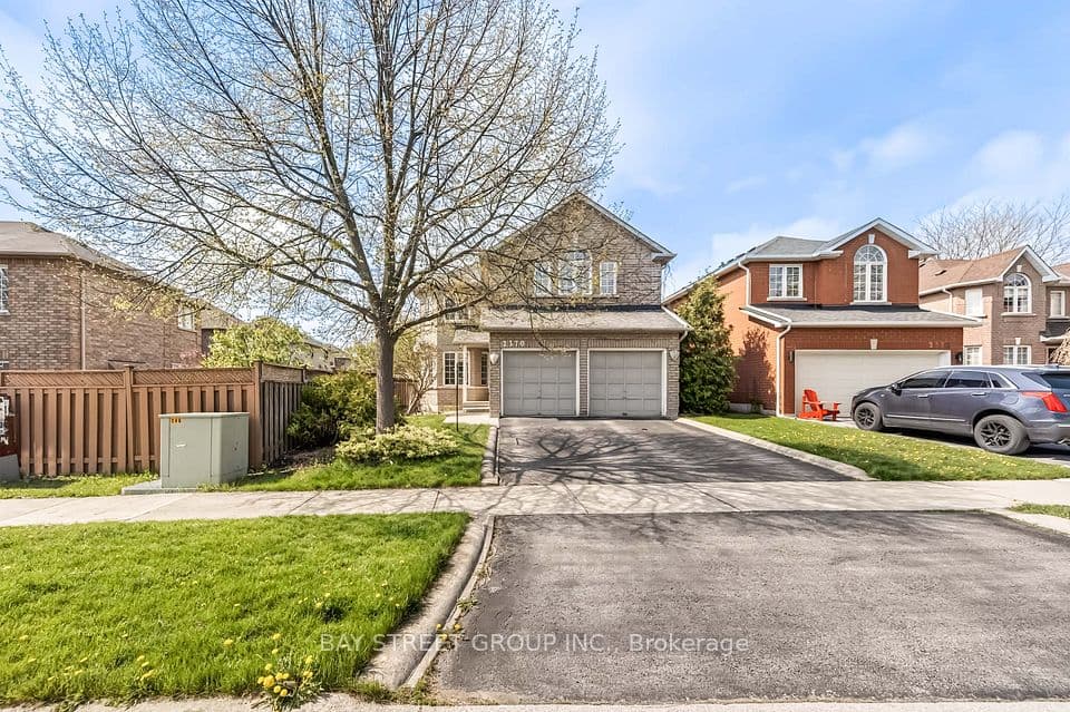 2370 Eden Valley Drive, Oakville, ON L6H 6K9 – main photo