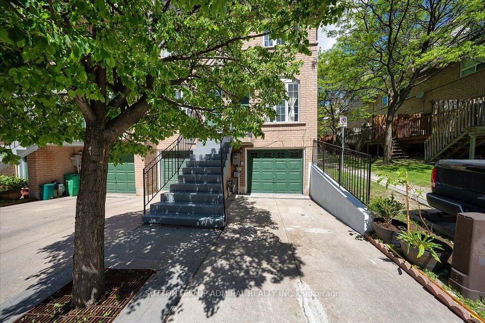 75 Strathaven Drive 35, Mississauga, ON L5R 3W1 – photo 3
