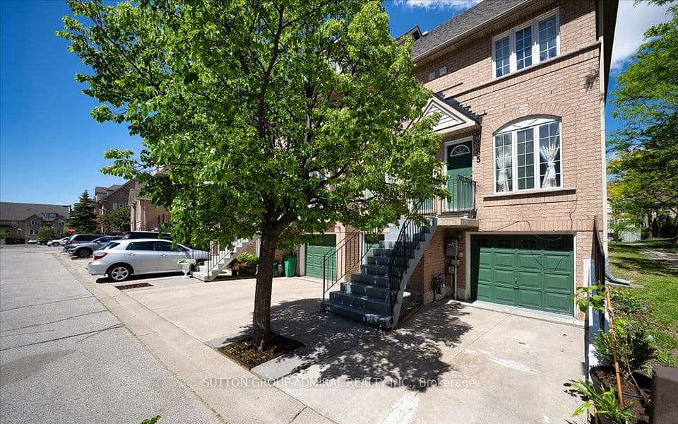 75 Strathaven Drive 35, Mississauga, ON L5R 3W1 – main photo