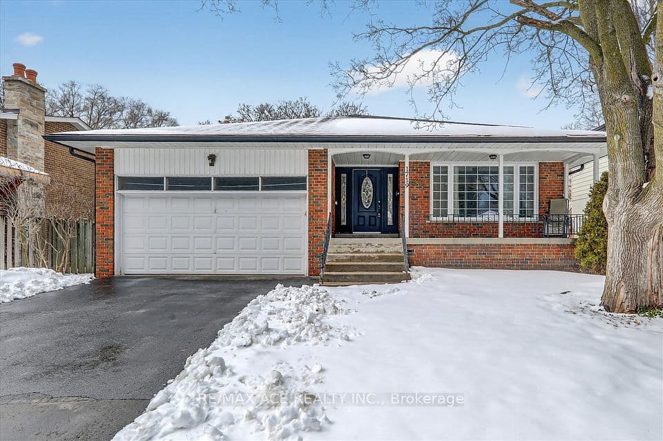 1719 Valentine Gardens, Mississauga, ON L5J 1H4 – main photo