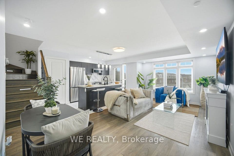 60 Parrotta Drive 276, Toronto, ON M9M 0B4 – main photo