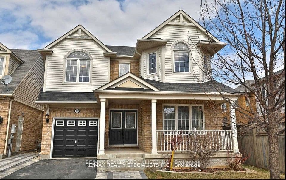 929 Philbrook Drive, Milton, ON L9T 0L3 – main photo
