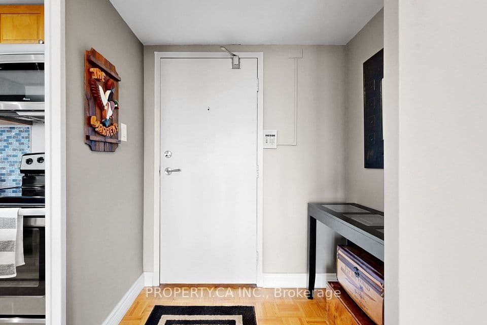 1333 Bloor Street 802, Mississauga, ON L4Y 3T6 – photo 3