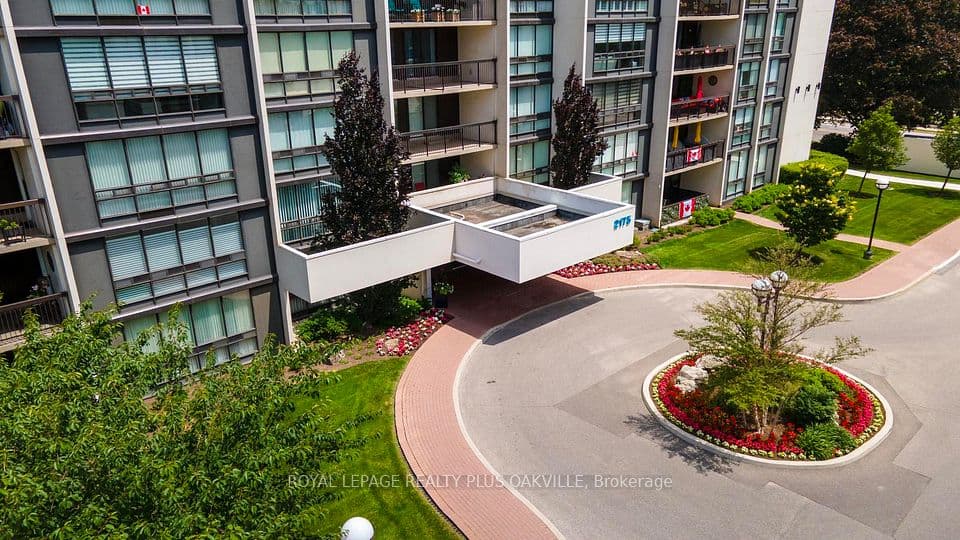 2175 Marine Drive 102, Oakville, ON L6L 5L5 – photo 2