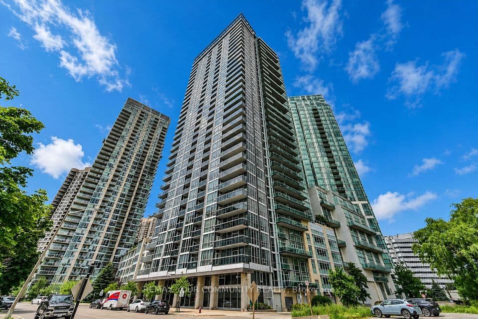 223 Webb Drive 908, Mississauga, ON L5B 0E8 – main photo