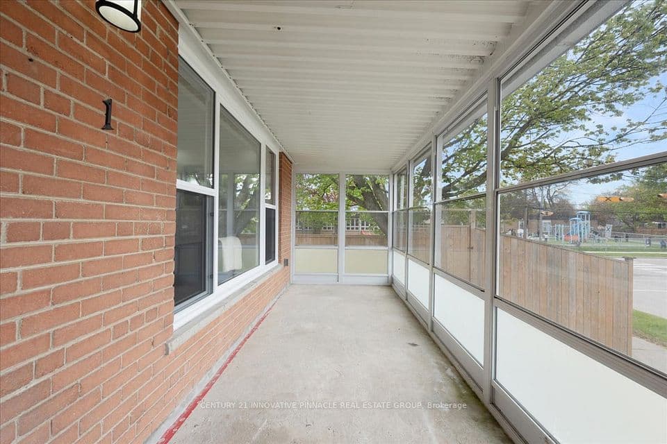 1 Judhaven Road, Toronto, ON M9V 2P1 – photo 3