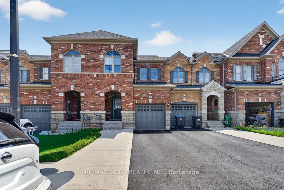 29 Rangemore Road E, Brampton, ON L7A 4V7 – main photo
