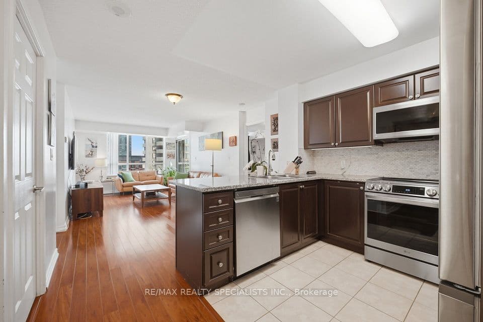 335 Rathburn Road W 707, Mississauga, ON L5B 0C8 – photo 2