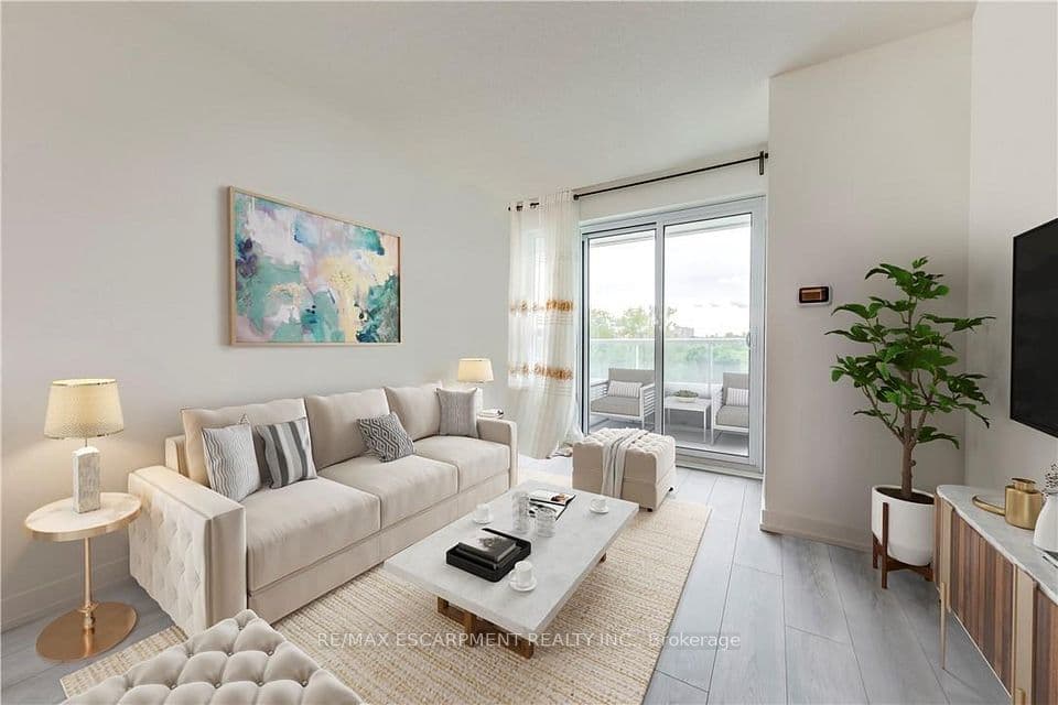 10 Wilby Crescent 309, Toronto, ON M9N 1E6 – main photo