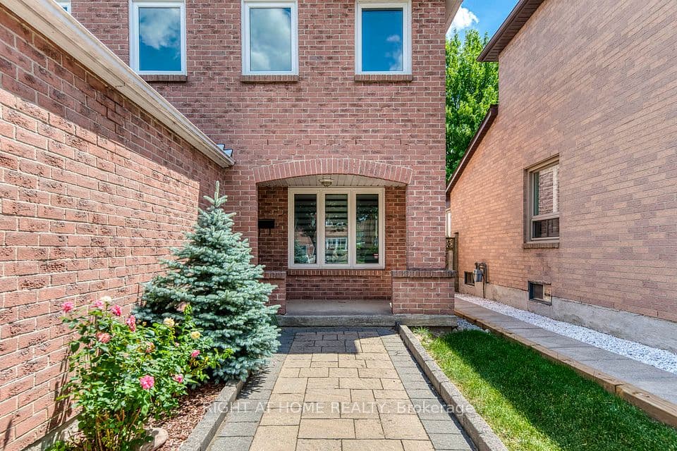 17 Nickel Crescent, Brampton, ON L6S 4W3 – photo 3