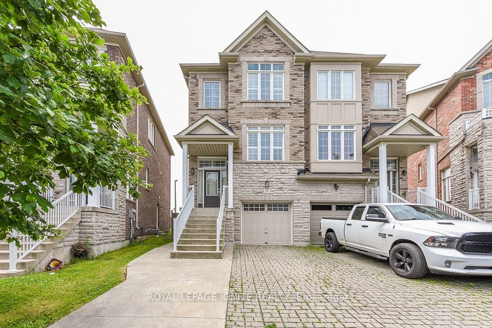 52 Harpreet Circle, Toronto, ON M9W 0E2 – main photo