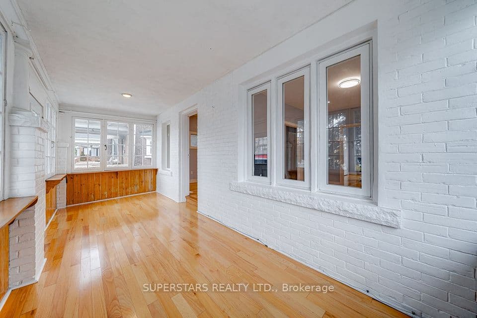 1587 DUFFERIN Street W, Toronto, ON M6H 3L5 – photo 3