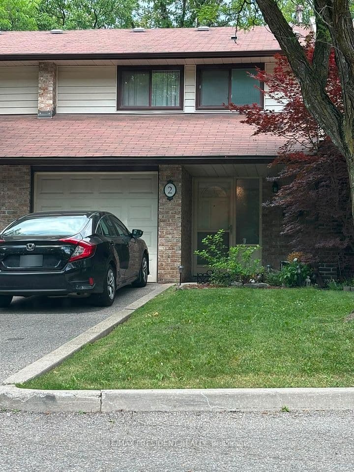 2020 South Millway 2, Mississauga, ON L5L 1K2 – main photo