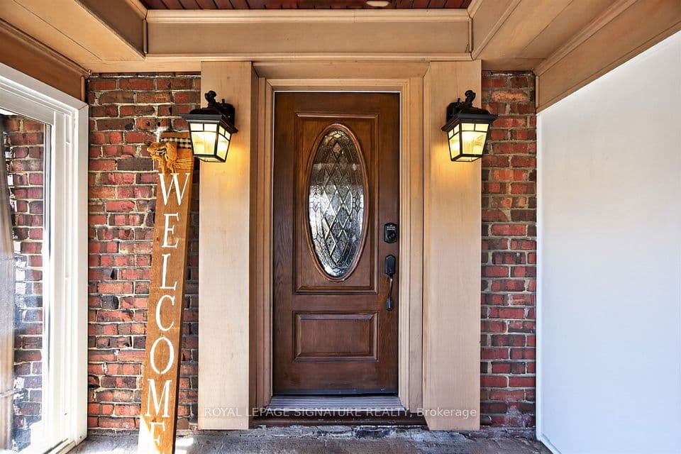 426 Armadale Avenue, Toronto, ON M6S 3X8 – photo 3