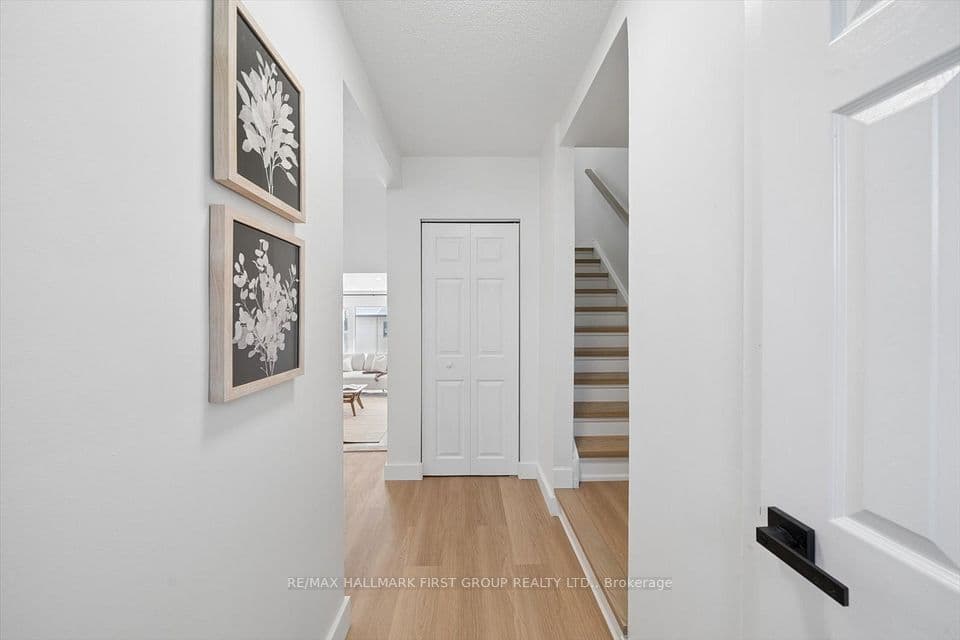 30 Venetian Crescent 128, Toronto, ON M3N 2L8 – photo 2