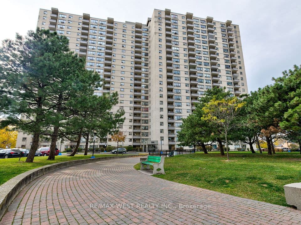 390 Dixon Road 2309, Toronto, ON M9R 1T4 – photo 2