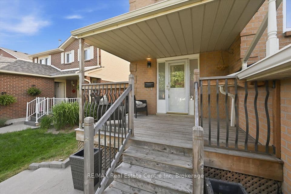 580 Clover Park Crescent, Milton, ON L9T 4W1 – photo 3