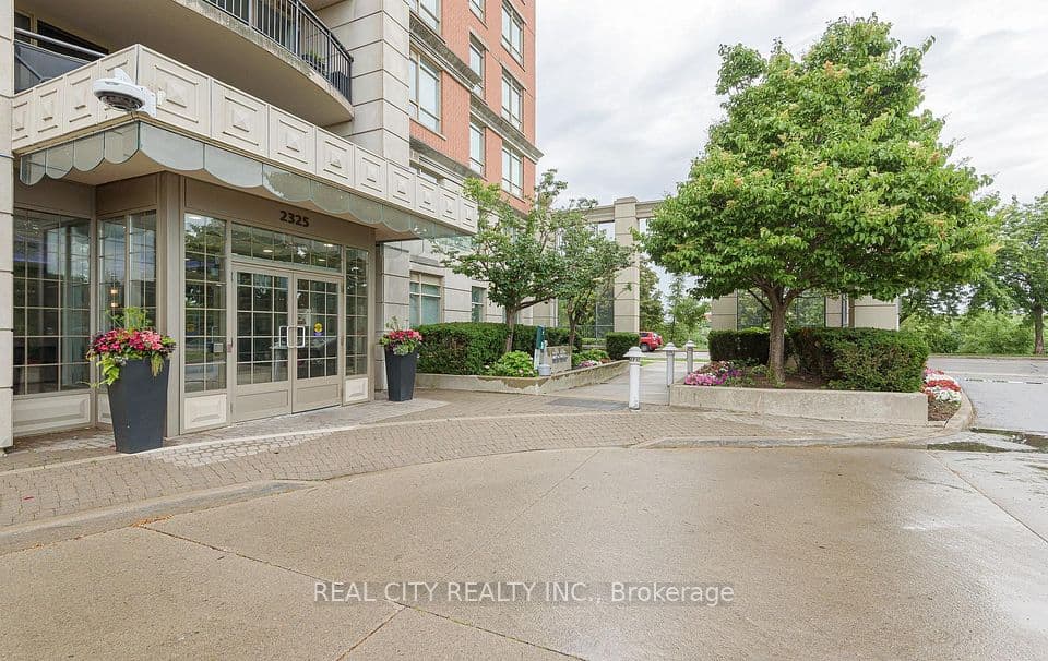 2325 Central Park Drive 704, Oakville, ON L6H 0E2 – photo 2