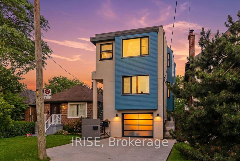 29 Ash Crescent, Toronto, ON M8W 1E4 – photo 3