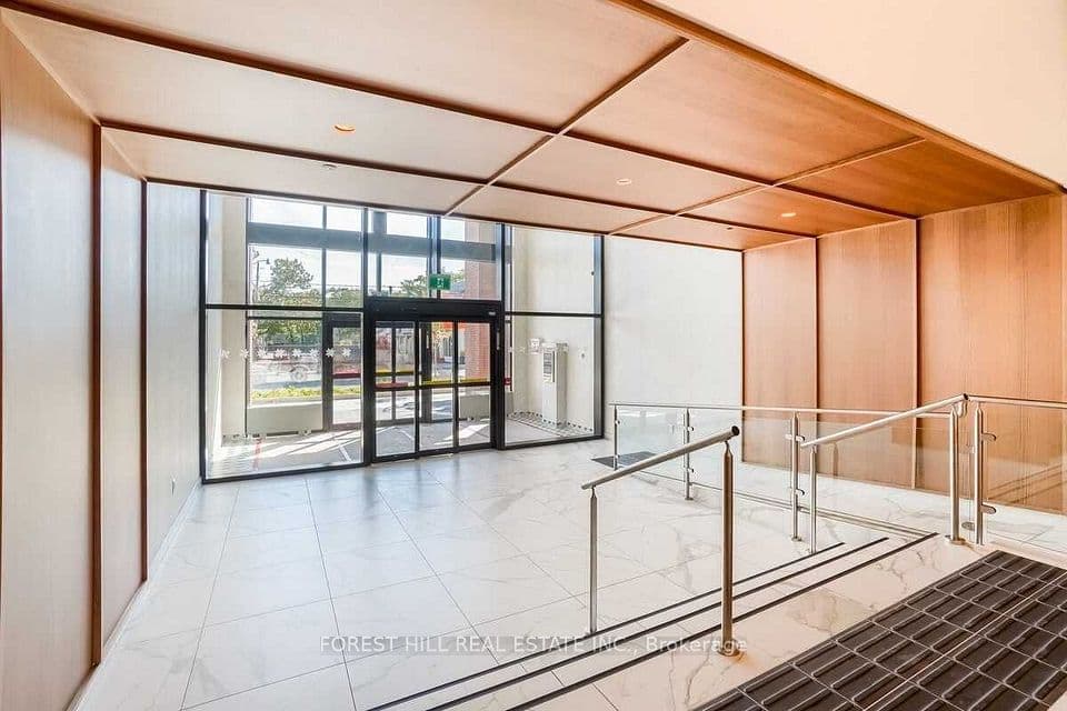 2300 St. Clair Avenue W 1009, Toronto, ON M6N 0B3 – photo 3