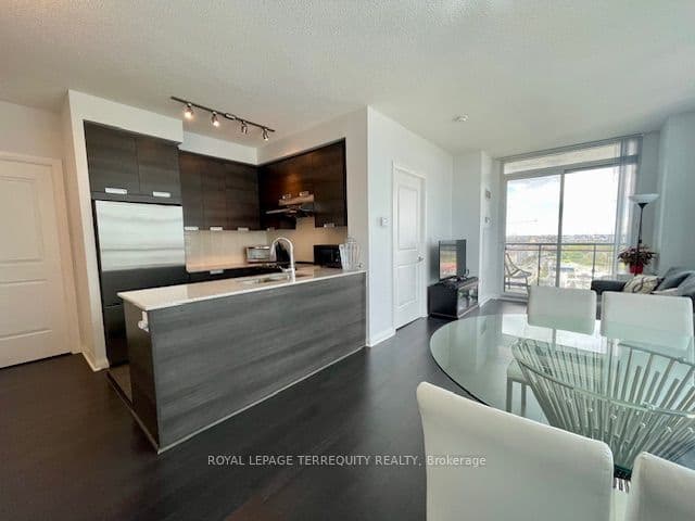 5033 Four Springs Avenue 1219, Mississauga, ON L5R 0G6 – photo 3