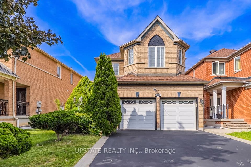 6445 Valiant Heights, Mississauga, ON L5W 1E2 – main photo