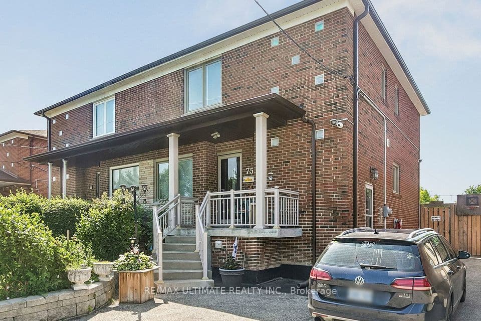 75 Giltspur Drive, Toronto, ON M3L 1M4 – main photo